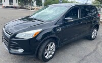 2013 Ford Escape - 4x4 - Clean!