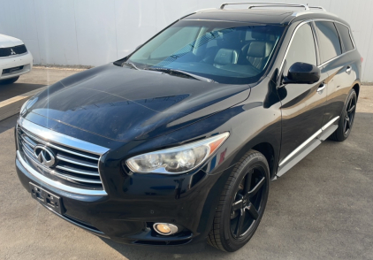 2013 Infiniti JX35 - 4x4 - Loaded!