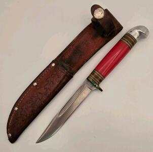 (1) Vintage Fixed Blade Western Cutlery Hunting Knife With Red Handle And Leather Sheath