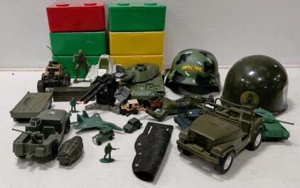 Large Plastic Army Toy Set with Vehicles, Figures, Accessories & Combat Force Helmets, Chubs Stackables
