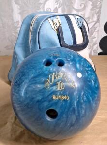 (1) Bowling Ball W/ Case