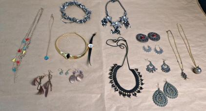 Lot Of Assorted Cosmetic Jewelry