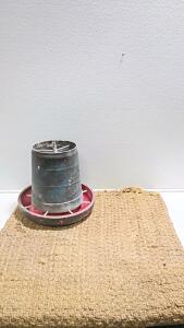 Crown 10kg Chicken Feeder, Metal & Plastic, Adjustable Feed Grill, Fits 20 Chickens