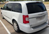 2014 CHRYSLER TOWN & COUNTRY - BACKUP CAMERA! - 3