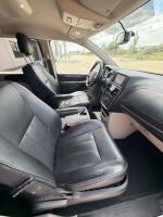2014 CHRYSLER TOWN & COUNTRY - BACKUP CAMERA! - 23