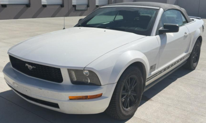 2007 FORD MUSTANG - BLUETOOTH!