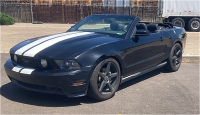 2010 FORD MUSTANG - LEATHER SEATS!