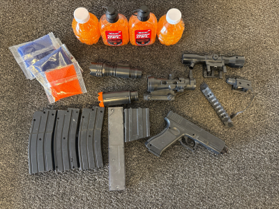 Gel Blaster Set: P1839 Handgun, 5 Magazines, Scopes, Flashlight, X-Shot Hyper Gel Ammo Lot