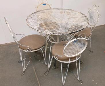 Vintage Mid-Century Wrought Iron Patio Dining Set &ndash; 5-Piece Round Table With 4 Chairs