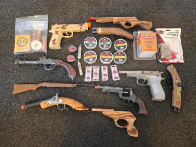 Mixed Lot BB & Pellet Guns, Toy Pistols, Air Rifle, Daisy & Gamo Ammo, CO2, Accessories