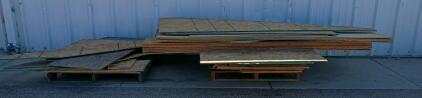 Assorted Plywood & OSB Sheets, Approx. 50Pieces, Mixed Sizes, On 2 Pallets,