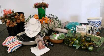 Mixed Household Decor &mdash;Elvis Xmas Cassette, Bridgestone E6 Golf Balls, Planters, Glass Grapes & More
