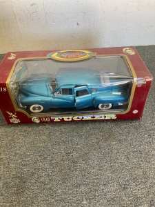 1:18 Die Cast 1948 Tucker from Road Legends