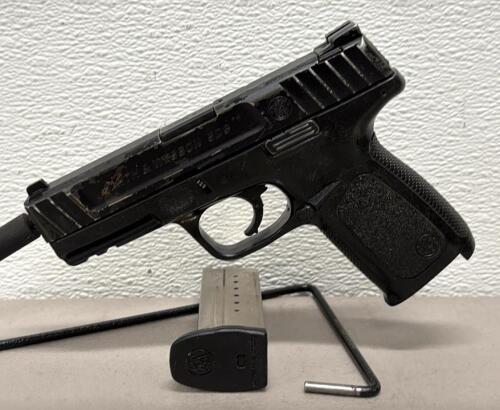 Smith & Wesson SD9 9mm Semi-Auto Pistol, 4" Barrel, Serial DUY5969, Includes Magazine