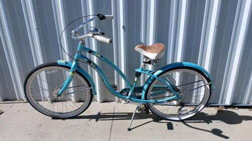 Electra Classic Cruiser 26" Steel Frame Single Speed Women's Bike, Blue, Coaster Brake, Fenders