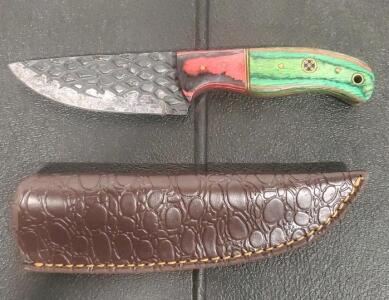 Fixed-Blade Knife with Damascus Steel Blade, Multi-Colored Wood Handle, and Leather Sheath