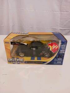 Jada Toys Bigtime Muscle 1958 Volkswagen Karmann Ghia 1:24 Scale Die-Cast Model Car, Black