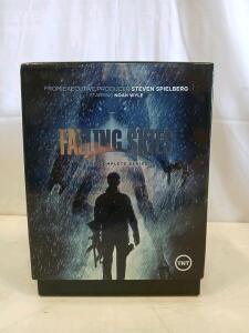 Falling Skies: The Complete Series DVD Box Set - 5 Seasons, 15 Discs, 52 Episodes
