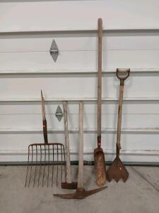 Vintage Vaughan&rsquo;s 24" V-Hoe, Manure Fork, Sledgehammer, Pickaxe & Scoop Farm Tool Lot