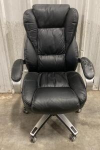 Black Leather Executive Office Chair with Metal Base, Padded Armrests, and Adjustable Height ( Trailer 1 )