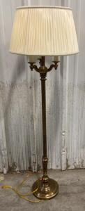 Antique-Style Brass Floor Lamp, Pleated Shade, Triple Socket, 5&rsquo; Tall, Turn Knob Switch - Powers On - ( Trailer 1 )