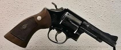 Smith & Wesson Model 15 .38 Special Revolver, 4" Barrel, Blued, K399636, 6 Shot, Walnut Grips