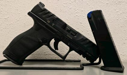 Walther PDP Full Size 9mm Pistol, 4.5" Barrel, Black, Extra Magazine, Serial FDK5092