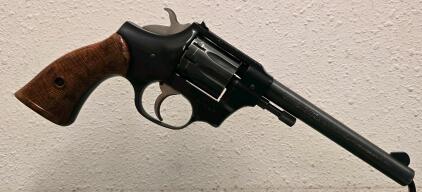 High Standard Sentinel Deluxe R-107 .22 LR Revolver, 6" Barrel, 9-Shot, Walnut Grips, Box, SN 1879183