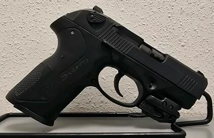 Beretta PX4 Storm Compact 9mm Pistol, Serial PX7462L, Case, Crimson Trace Laser, Extra Mag