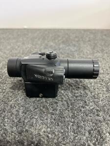 Vortex SPARC Red Dot Sight 1x22mm 2 MOA, Picatinny Mount, Matte Black, Model Gen I/II