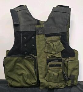 Safariland Tactical Soft Armor Carrier, Large Regular, Olive Drab, Removable Panel Pockets, MOLLE/Pouches