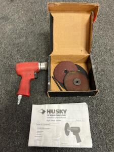 Husky 3" Pneumatic Cut-Off Tool, 18,000 RPM, 4 SCFM, 1/4" NPT Air Inlet