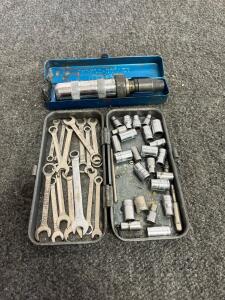 VESSEL Impact Driver No. 240001 With Mixed Brand Wrenches And Sockets