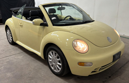 2004 VOLKSWAGEN BEETLE - 84K MILES! CONVERTIBLE!