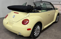 2004 VOLKSWAGEN BEETLE - 84K MILES! CONVERTIBLE! - 15