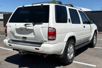 2001 NISSAN PATHFINDER - - 4