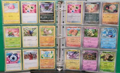 HUGE Binder of 160+ Pok&eacute;mon Cards w/ Tons of Holos and Rares
