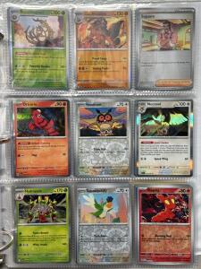 Huge Binder Of 160+ Pok&eacute;mon Cards W/ Tons Of Holos And Rares