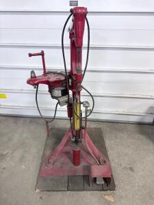 Atlas B-11-S Pneumatic Bench Riveter with Foot Pedal Actuator and Partial Tooling