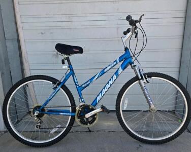 Magna Ridge 18-Speed Mountain Bike, 26" Wheels, Hardtail, Blue, Front Suspension