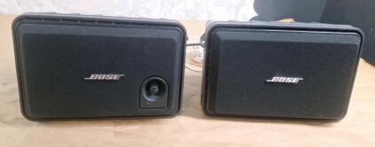 (1) Bose Lifestyle Outdoor Powered 2-Speaker Outdoor System