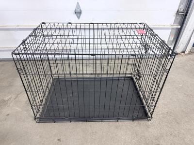 Large Black Wire Dog Crate, 42" x 28" x 30", Front Door, Removable Tray