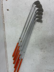 (6)PING EYE2 golf clubs in various sizes