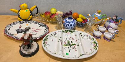 Assorted Decorative Ceramics & Tableware Lot &ndash; Rooster Plate, Holiday Teapots, Glass Angels