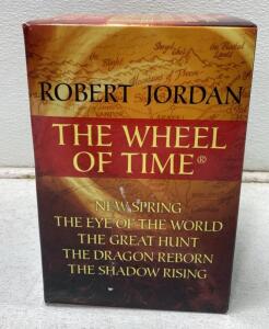 The Wheel of Time 5-Book Box Set by Robert Jordan &ndash; Includes New Spring, The Eye of the World, The Great Hunt, The Dragon Reborn, The Shadow Rising