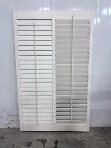 White Full Height Plantation Shutter, 60"x36", Tilt Rod, Wood/MDF &ndash; Good Condition