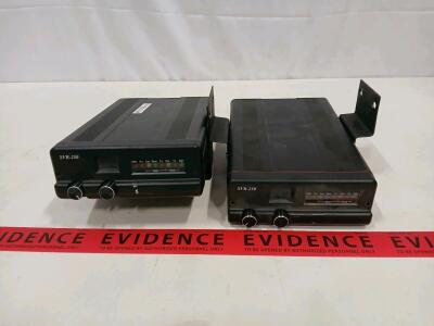 Pyramid SVR-250 Vehicular Radio Repeater 10&ndash;20W VHF/UHF, Brackets, Dual Knob, LED Panel
