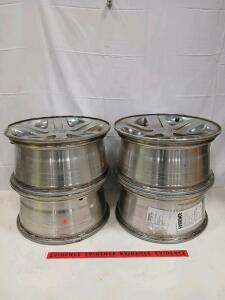Chrysler 300 OEM 17" Chrome Alloy Wheels, Set of 4, 5x115 Bolt Pattern