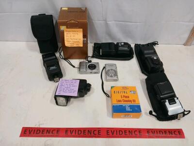 Nikon Speedlight SB-28, SB-600, SB-50DX Flash Lot w/ Pouches - TTL, Wireless, Nikon Compat And More