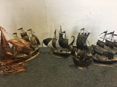 (6) Collectable Tin Ships